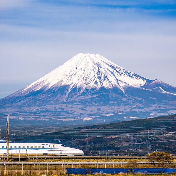 train-and-fuji-2023-11-27-05-05-07-utc-1.jpg